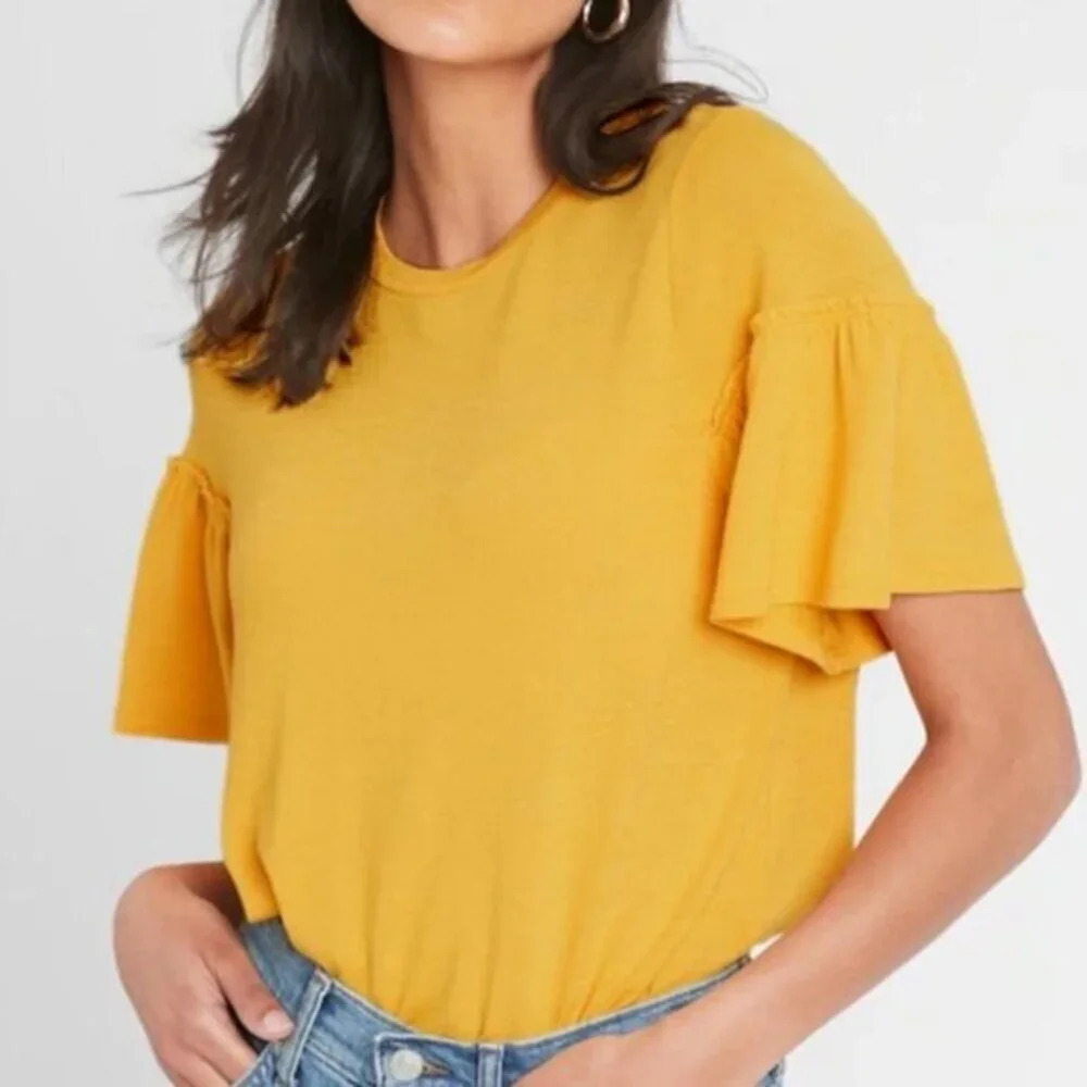 Banana Republic flutter sleeve sweater